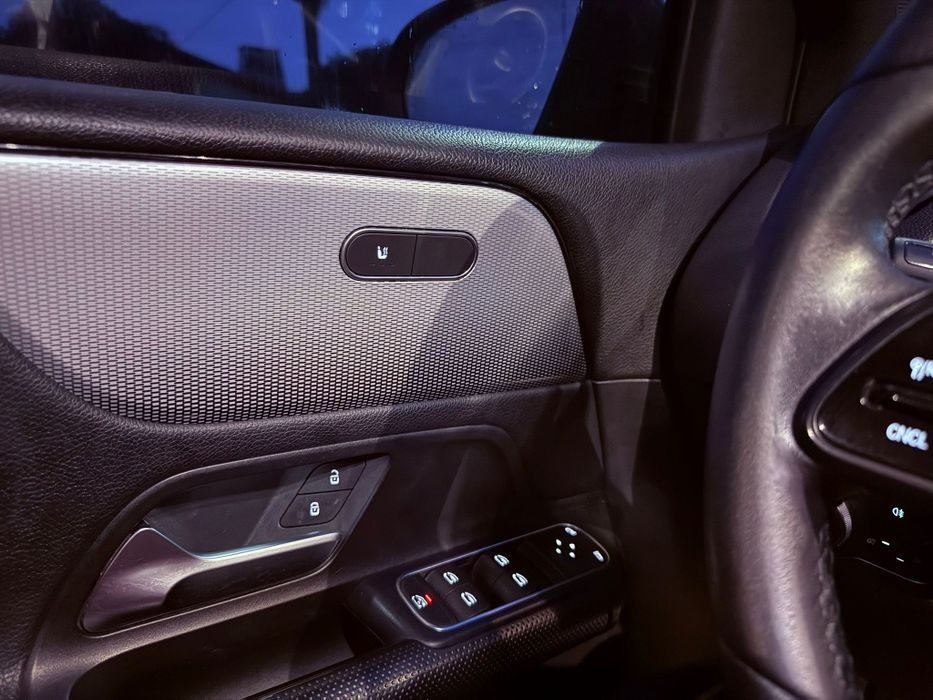 Mercedes Benz classe B180. 2019