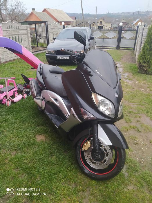 Продам мопед Yamaha Tmax 500кубов 2005 год 2 поколения не растаможеный