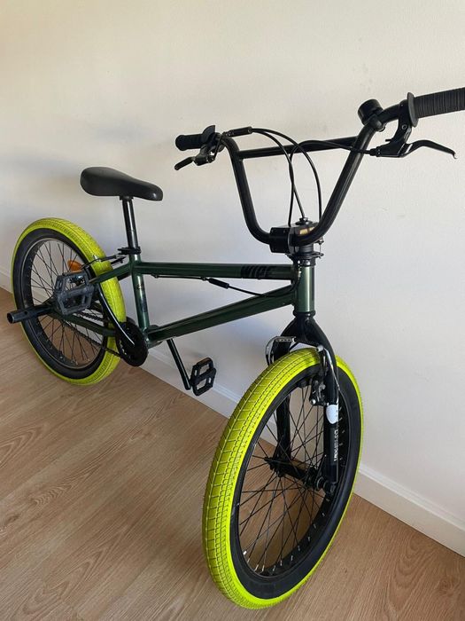 Bicicleta BMX Decatlon