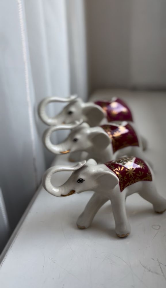 Słoniki stara porcelana