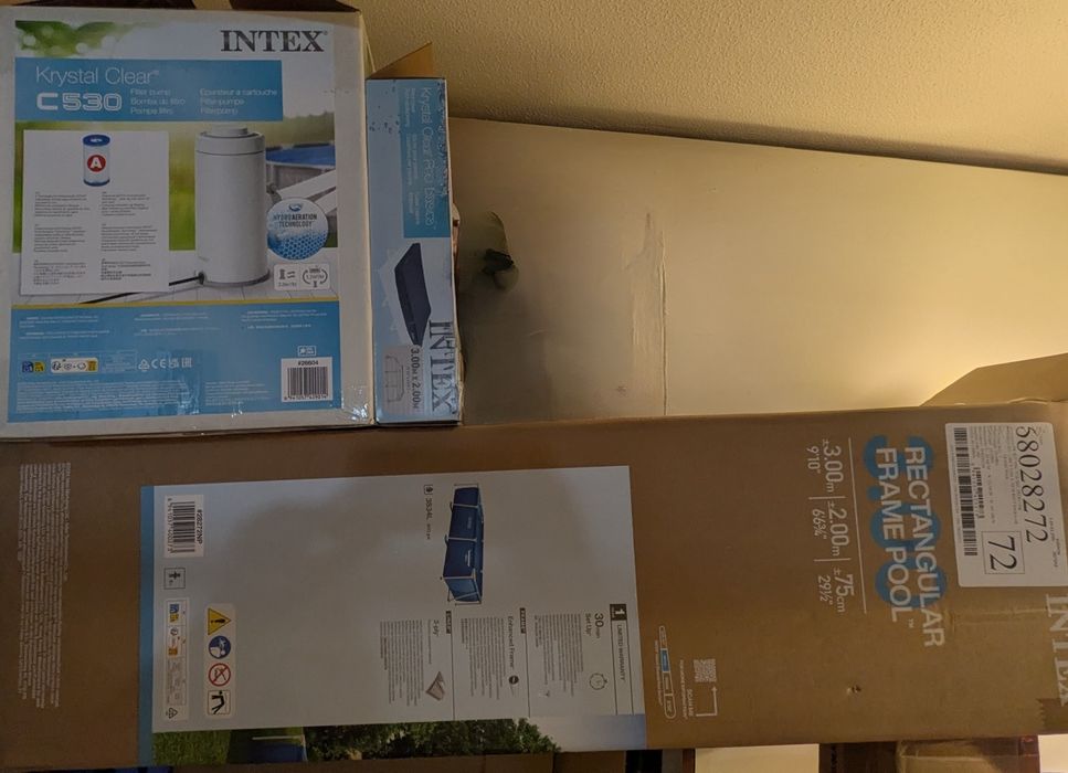 Piscina, bomba e cobertura intex