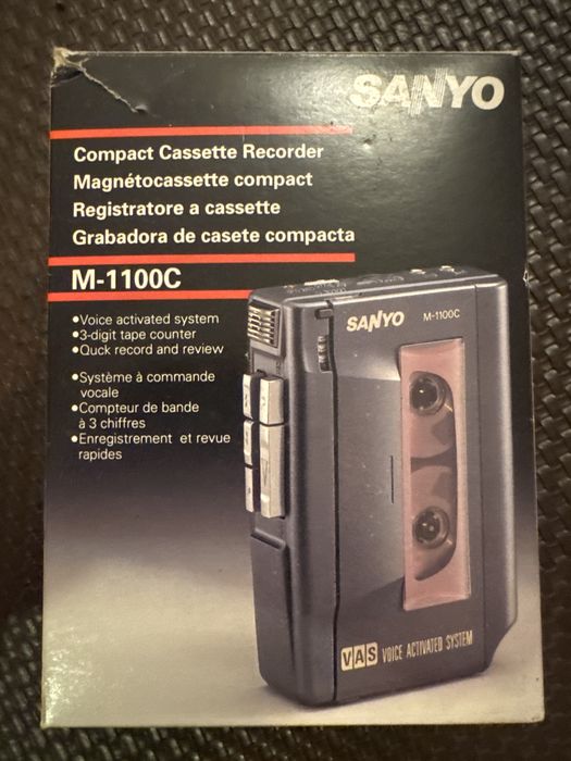 Compact Cassete Recorder Sanyo M-1100C