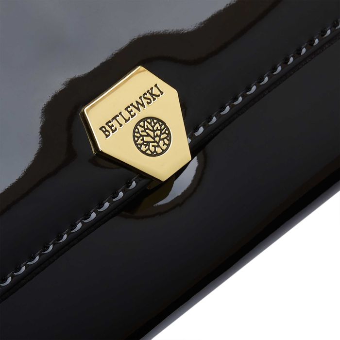 BETLEWSKI Portfel Damski Skórzany Czarny Lakierowany Mały Błyszczący