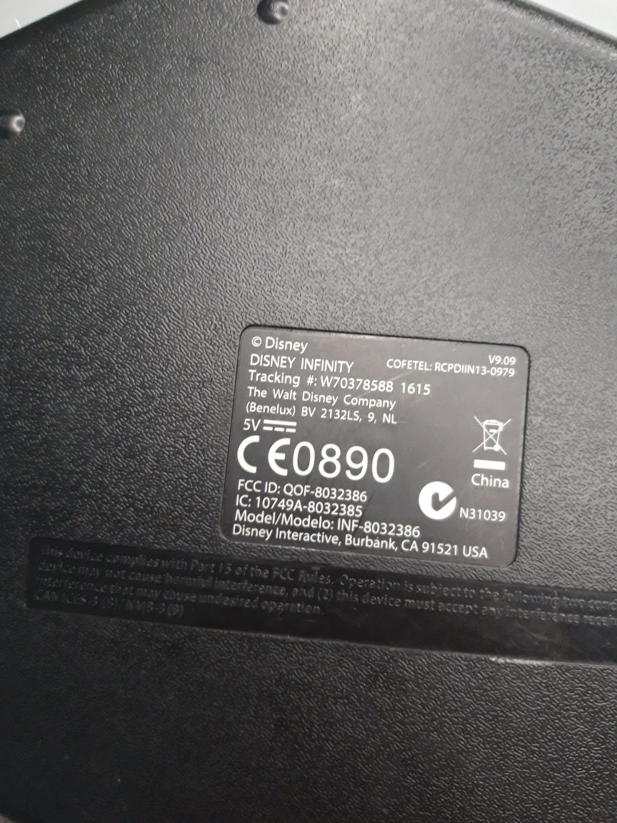 Портал Infinity та диск ліцензія  ціна за комплект xbox 360