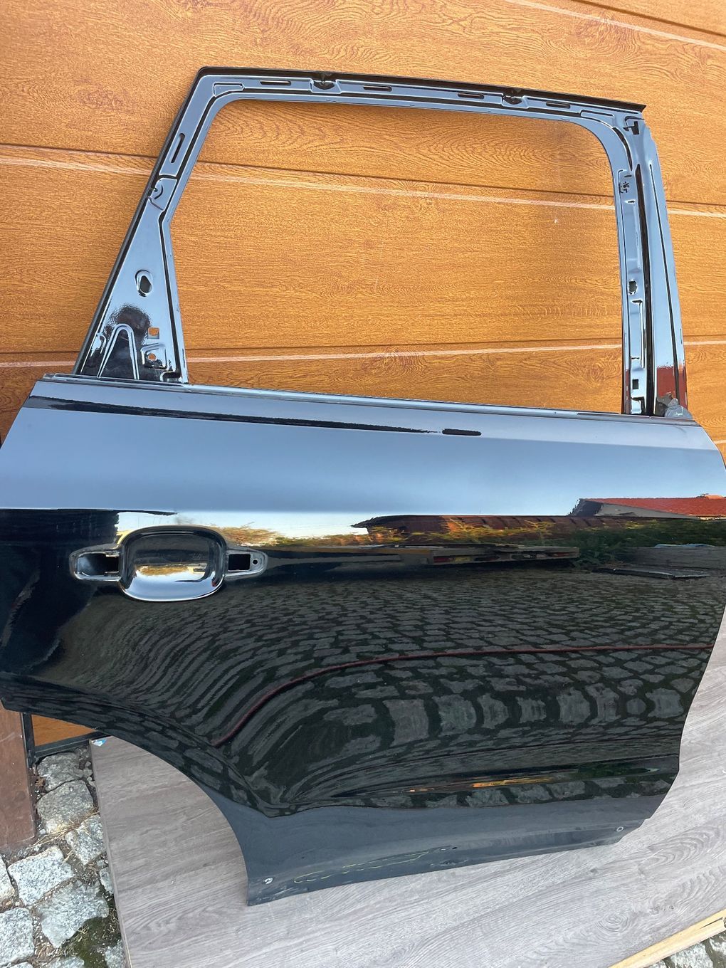 AUDI Q3 83A  drzwi tył prawe  czarne oryginał tylne