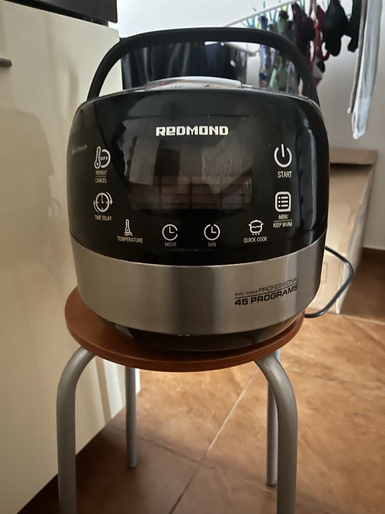 Multicooker Redmomd