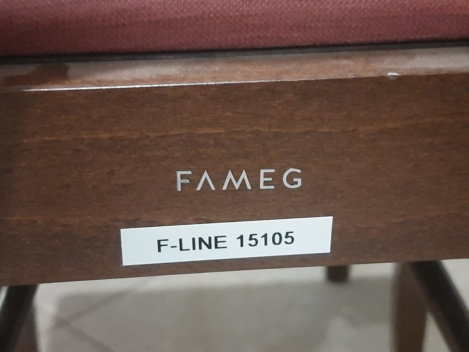 Крісла студійного типу в ідеальному стані як нові