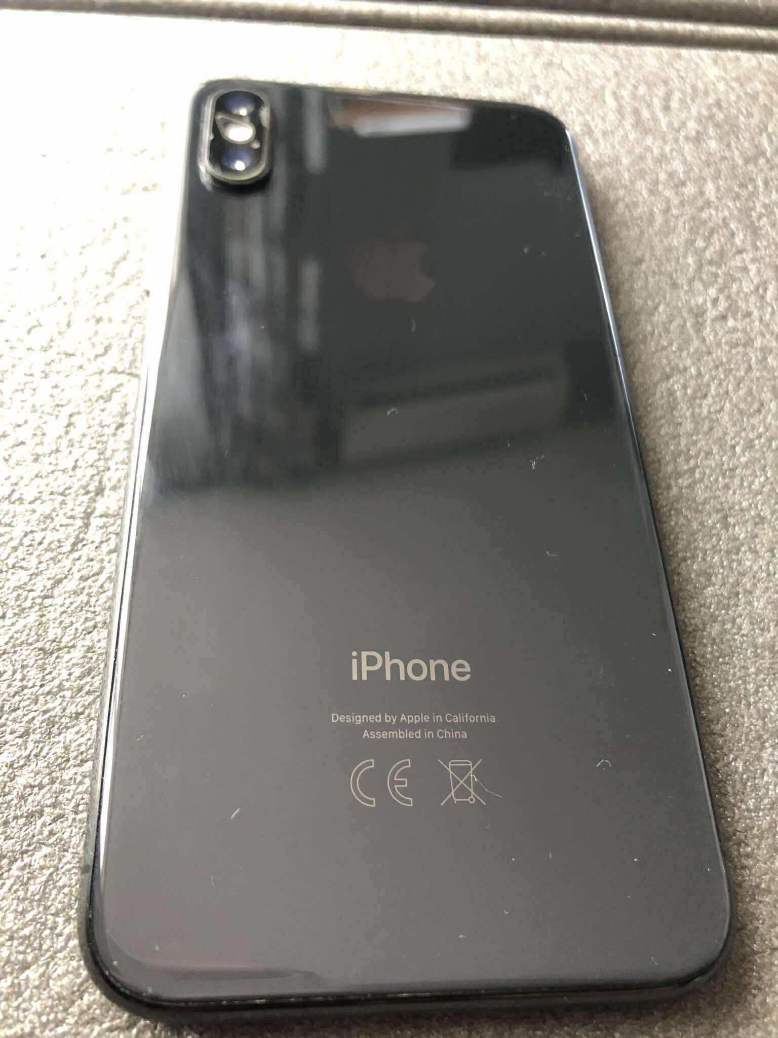 Iphone X uszkodzony