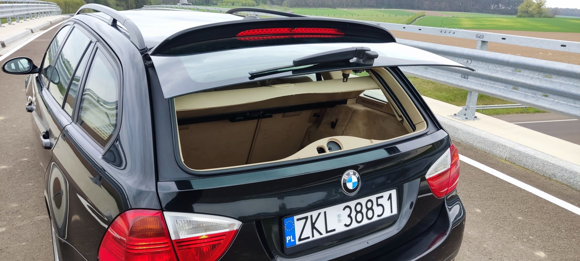 BMW E91  2.0d  163km  zadbany egzemplarz