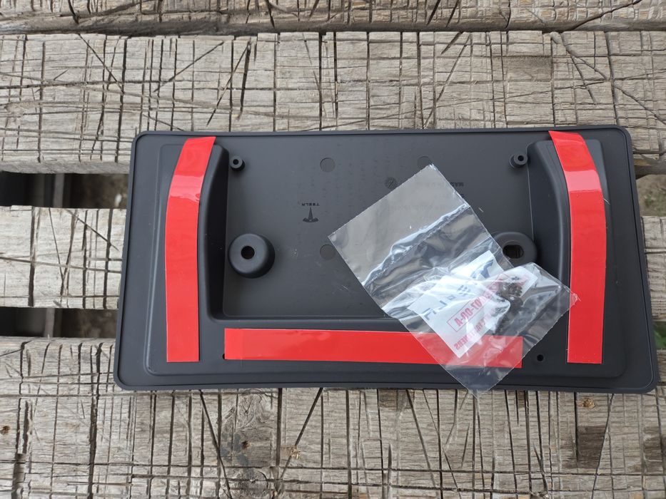 Подиум переднего номера Tesla Model 3 Highland оригинал б