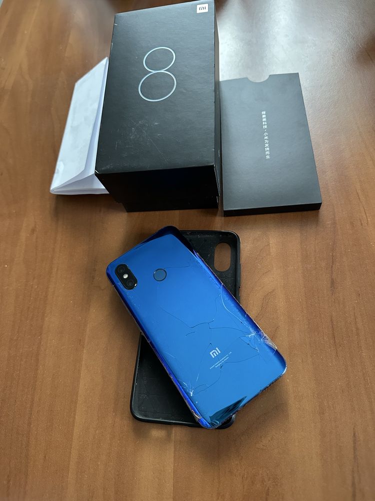 Telefon Xiaomi Mi 8 – 6/64 GB