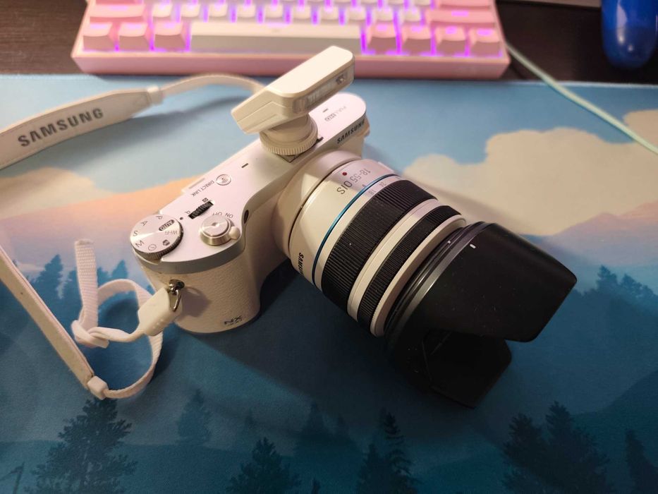Aparat bezlusterkowy Samsung NX300