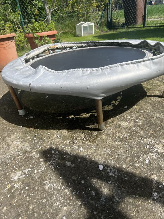 Trampolina zewnętrzna wewnętrzna