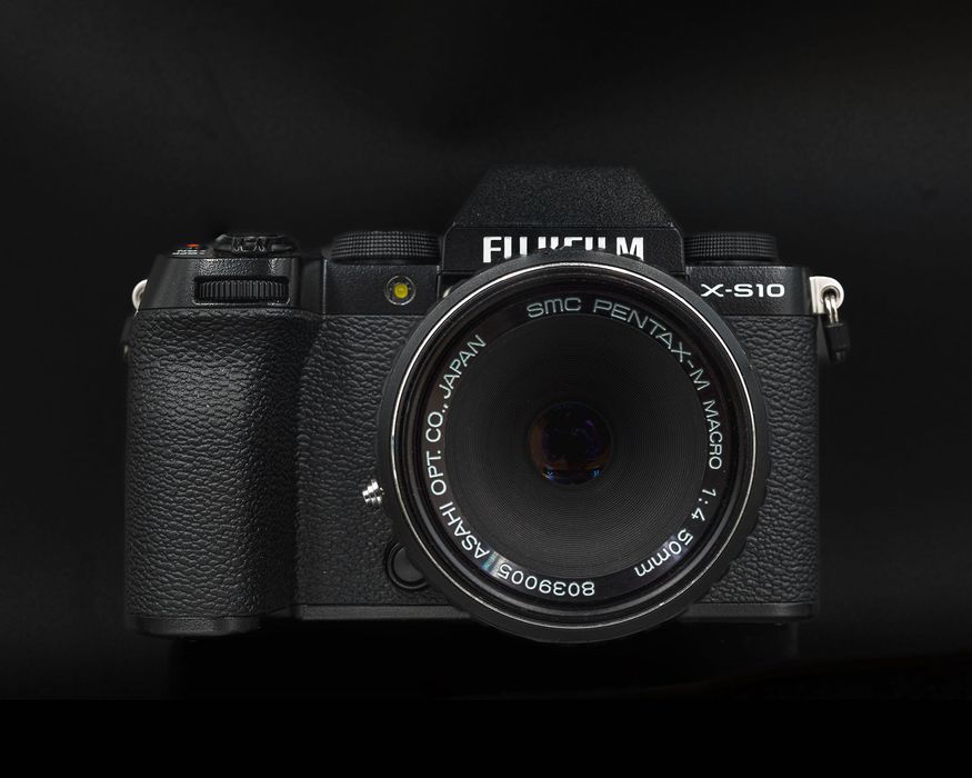 Класичний японський макрооб'єктив Pentax 50mm 1:4 для Fujifilm X