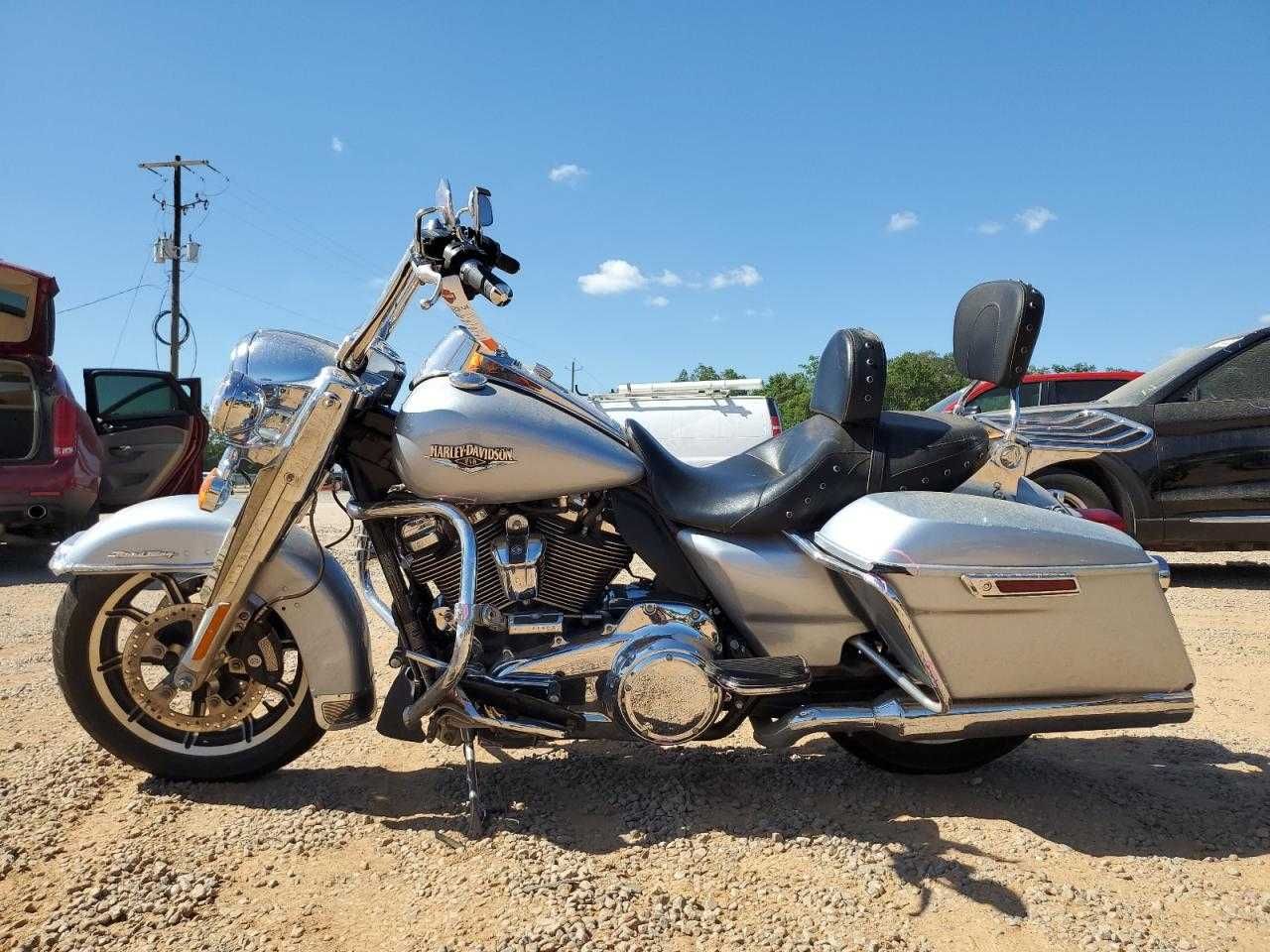 Harley-Davidson FLHR 2019