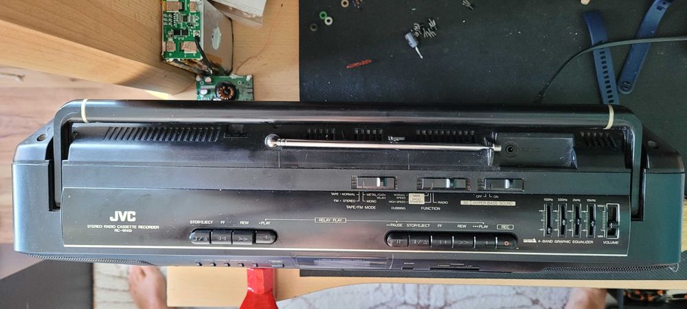 Radiomagnetofon JVC RC-W410