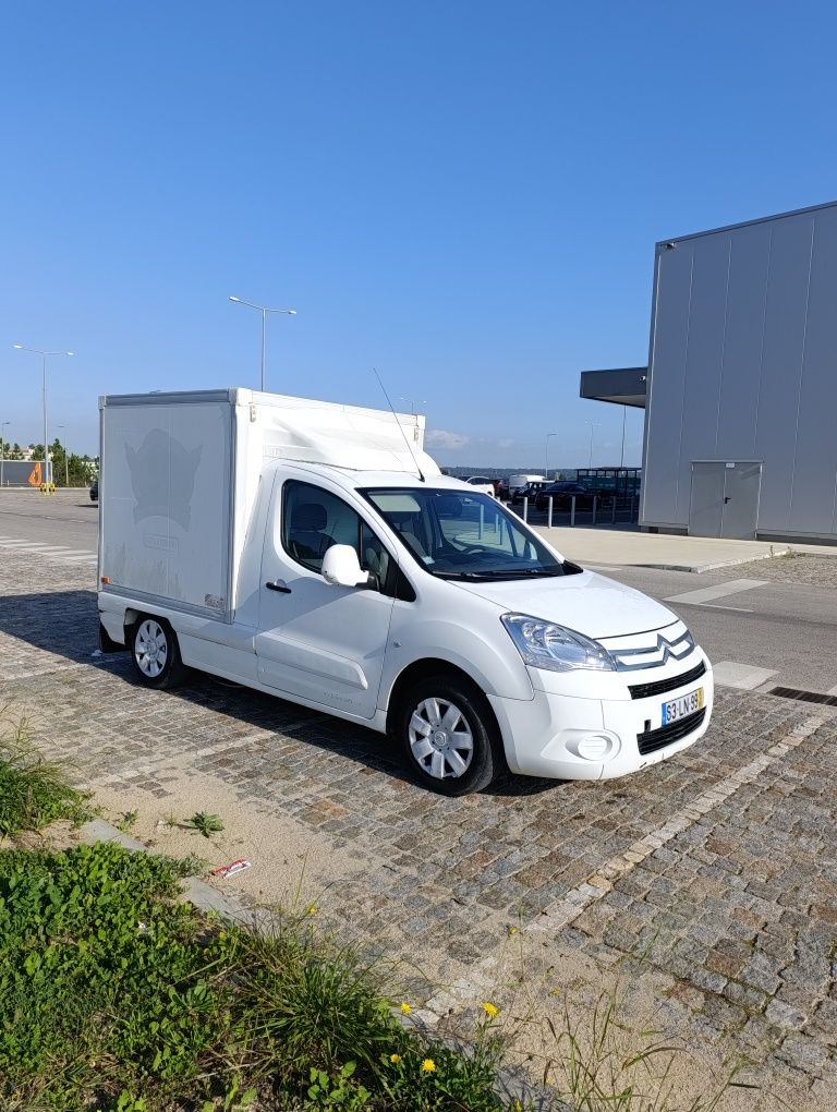 Carrinha Citroen Berlingo caixa fibrada