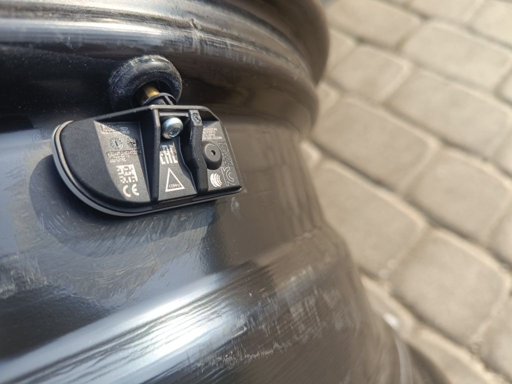 Felgi stalowe 17 Ford 5x108 z czujnikami
