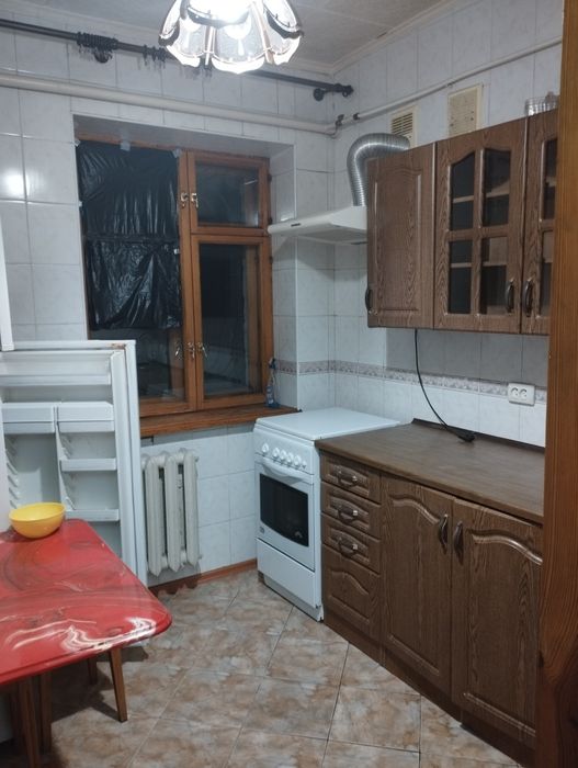 Сдам 2 из кв.возле метро Индустриальная