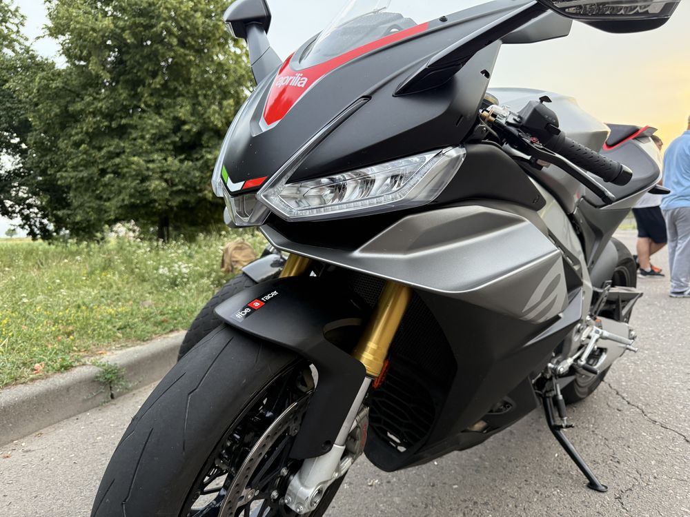 aprilia rsv4 1100r 2022