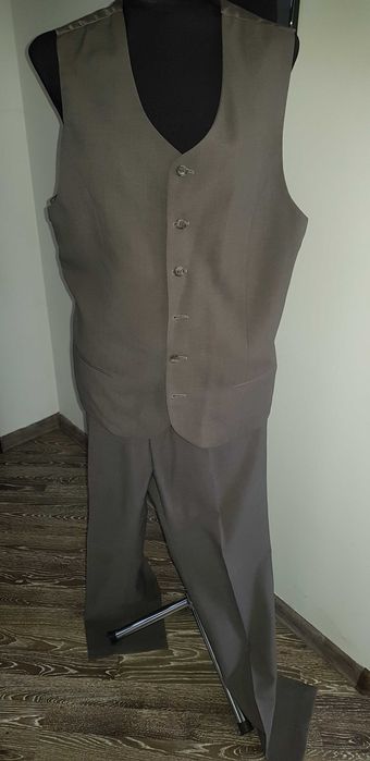 Garnitur męski trzyczęściowy marki Sunset Suits 188/112/98 -rozmiar XL