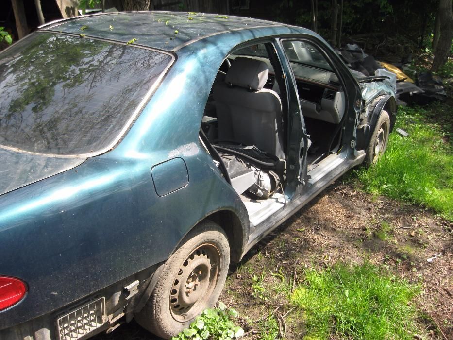 maska silnika,pokrywa silnika mercedes e klasa w 210 rok 96-99