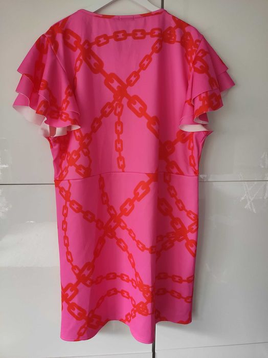 Nowa różowa sukienka Boohoo rozmiar 54