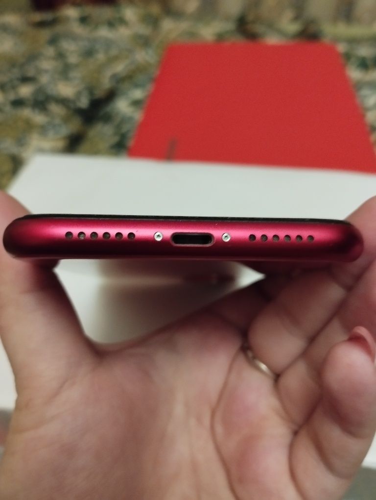 iPhone 11 64 GB (RED) червоний