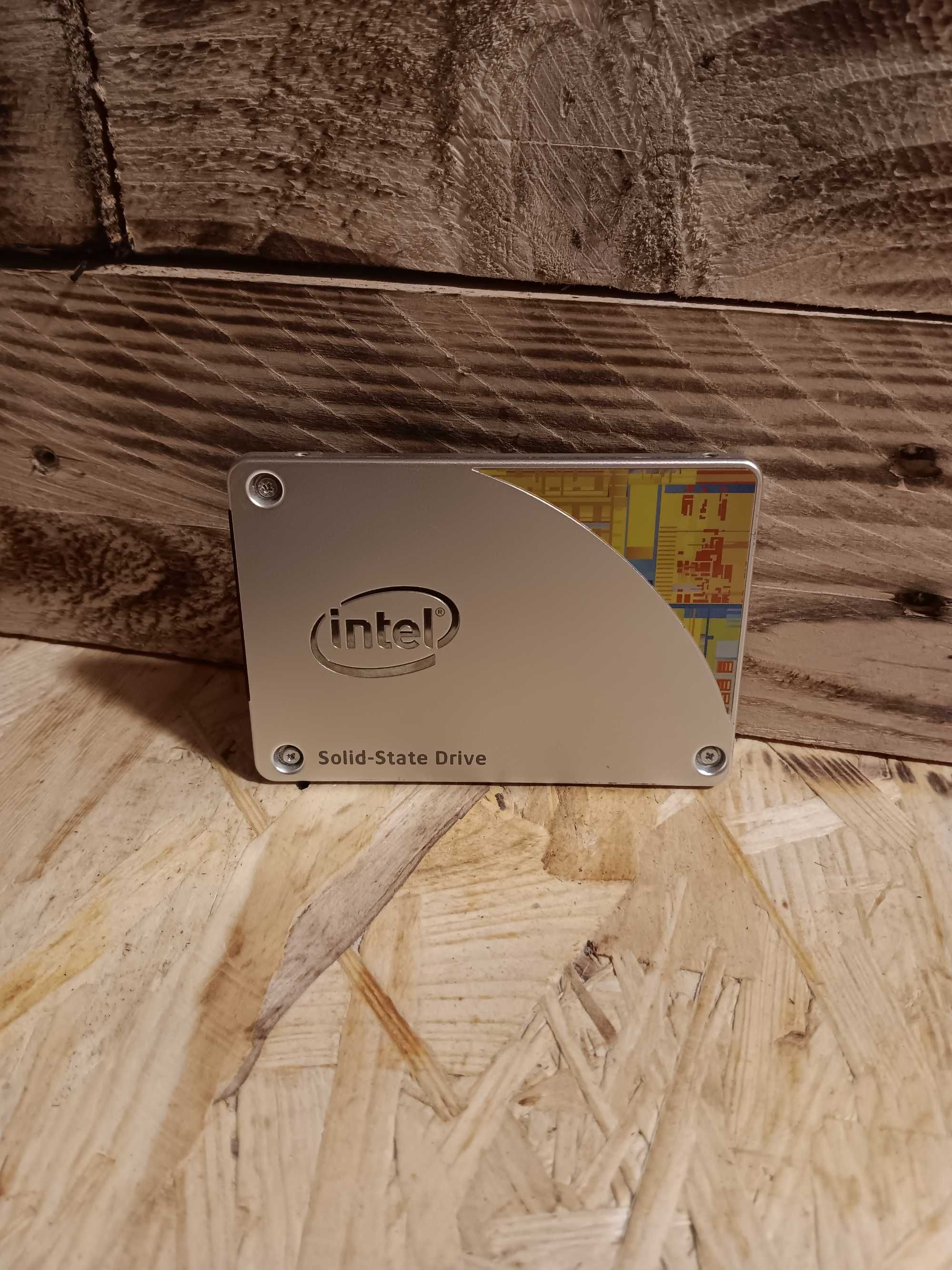 Dysk Intel SSD 240 GB, 2,5", 540 MB/s, 6 Gbit/s