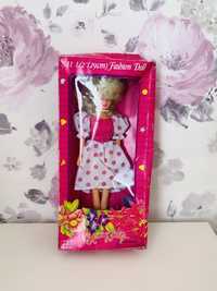 Lalka typu Barbie, klonik Charming Patsy, vintage