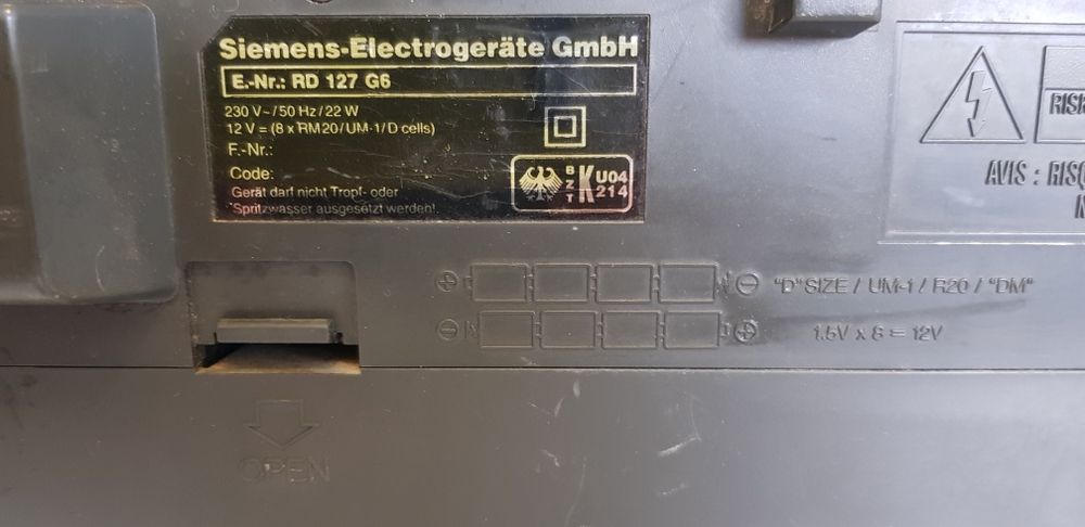 Radiomagnetofon z CD SIEMENS boombox