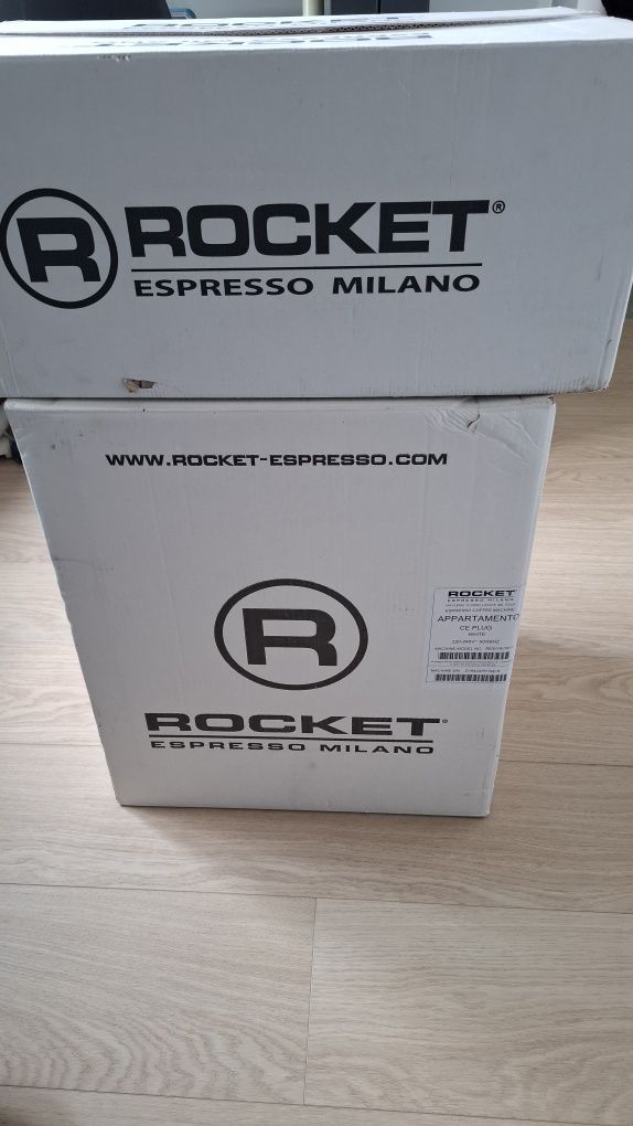 Ekspres ROCKET Appartamento White + Młynek Rocket Faustino + akcesoria
