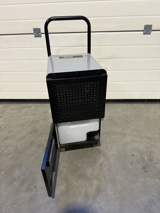 Wynajmę osuszacz powietrz pomoeszczenia