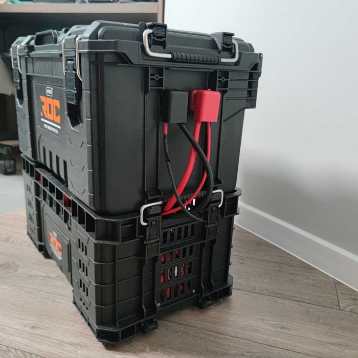 Універсальна зарядна станція (із АВР) 2kW, 220V (314 Ah, 4019 Wh)