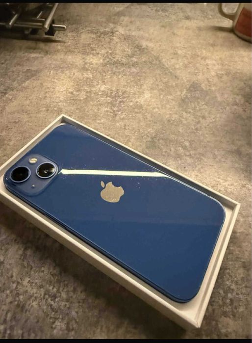 Iphone 13 idealny stan