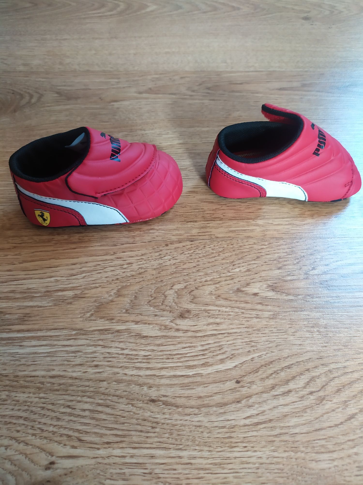 Buty Puma Ferrari rozm. 17