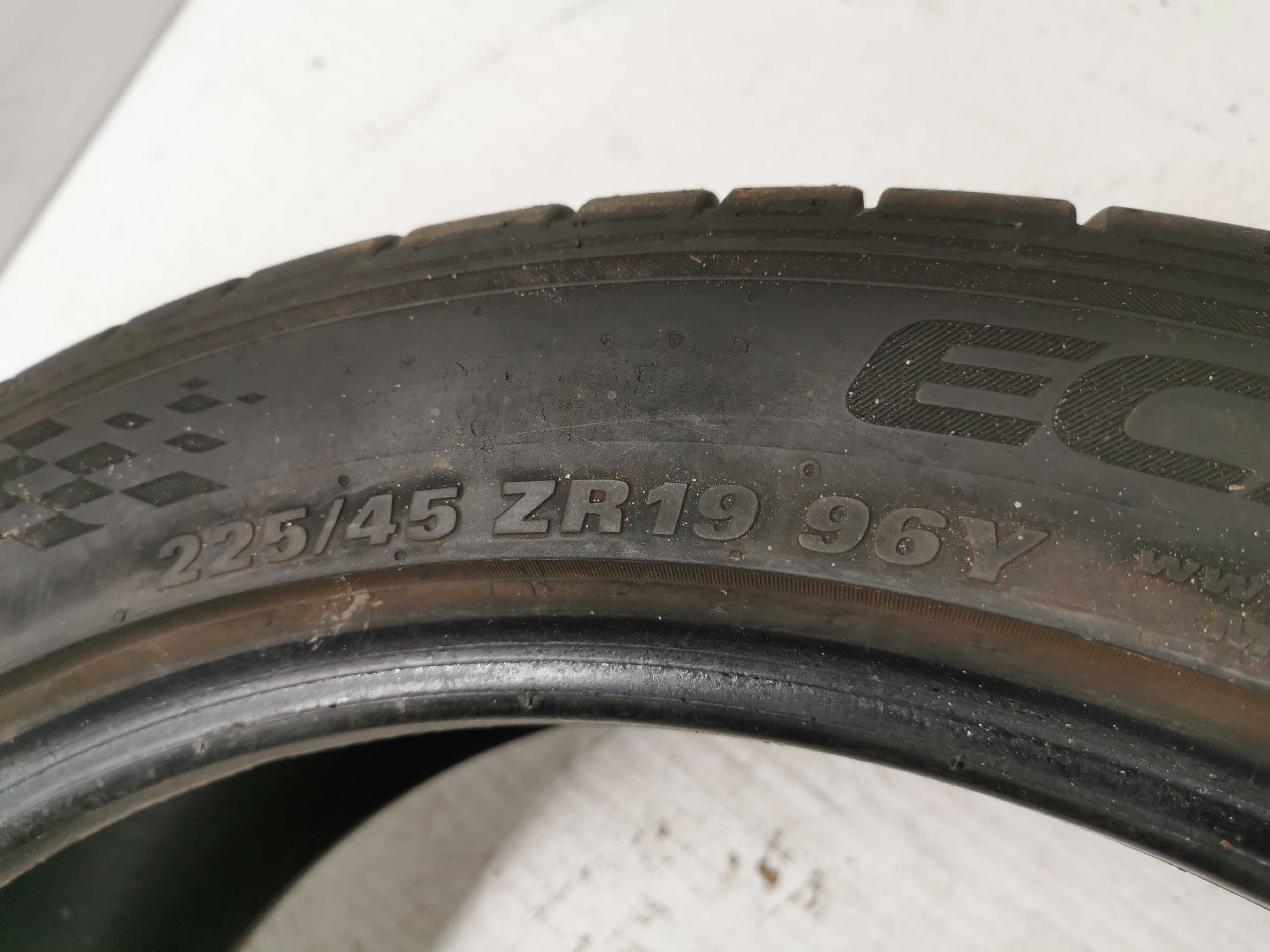 1x Kumho Ecsta PS71 225/45r19 96Y 2022r 7mm XL Rant N1047