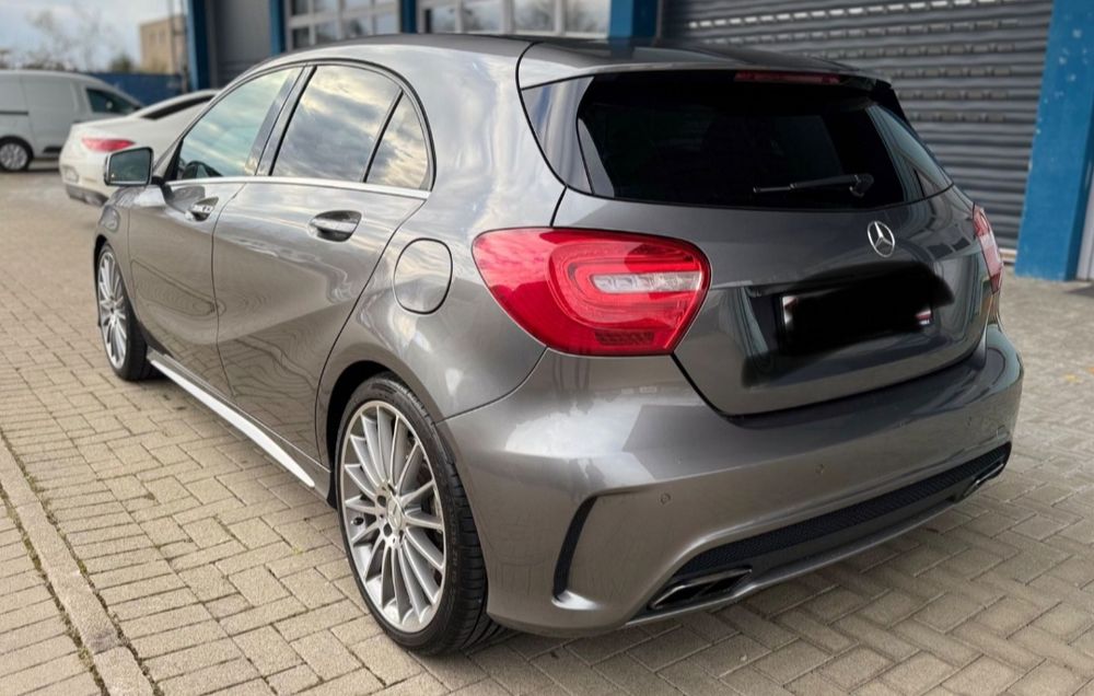 Mercedes A45 AMG