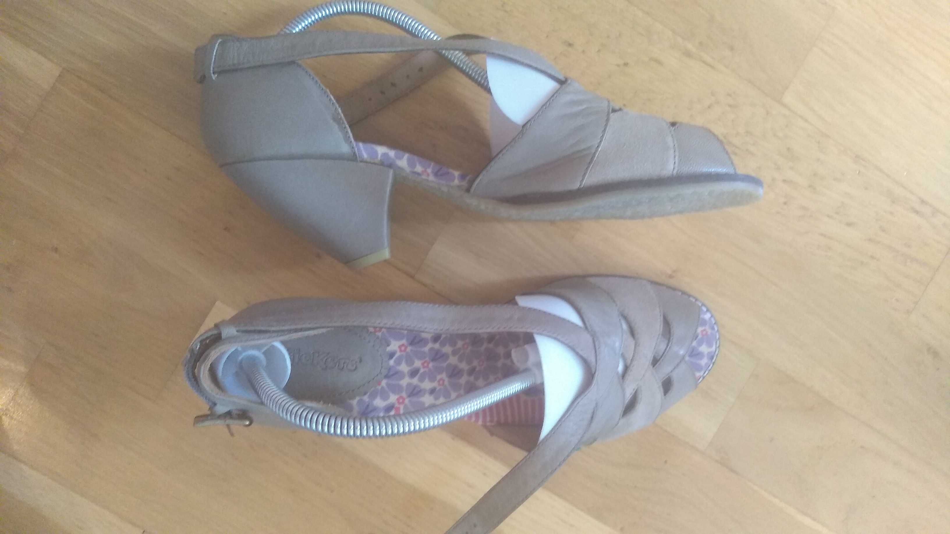 NOWE buty skórzane, markowe Kickers, na słupku, bez palców