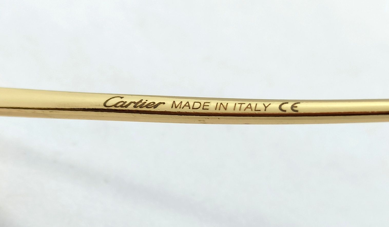 Cartier очки унисекс узкие черные в золотом металле стильные