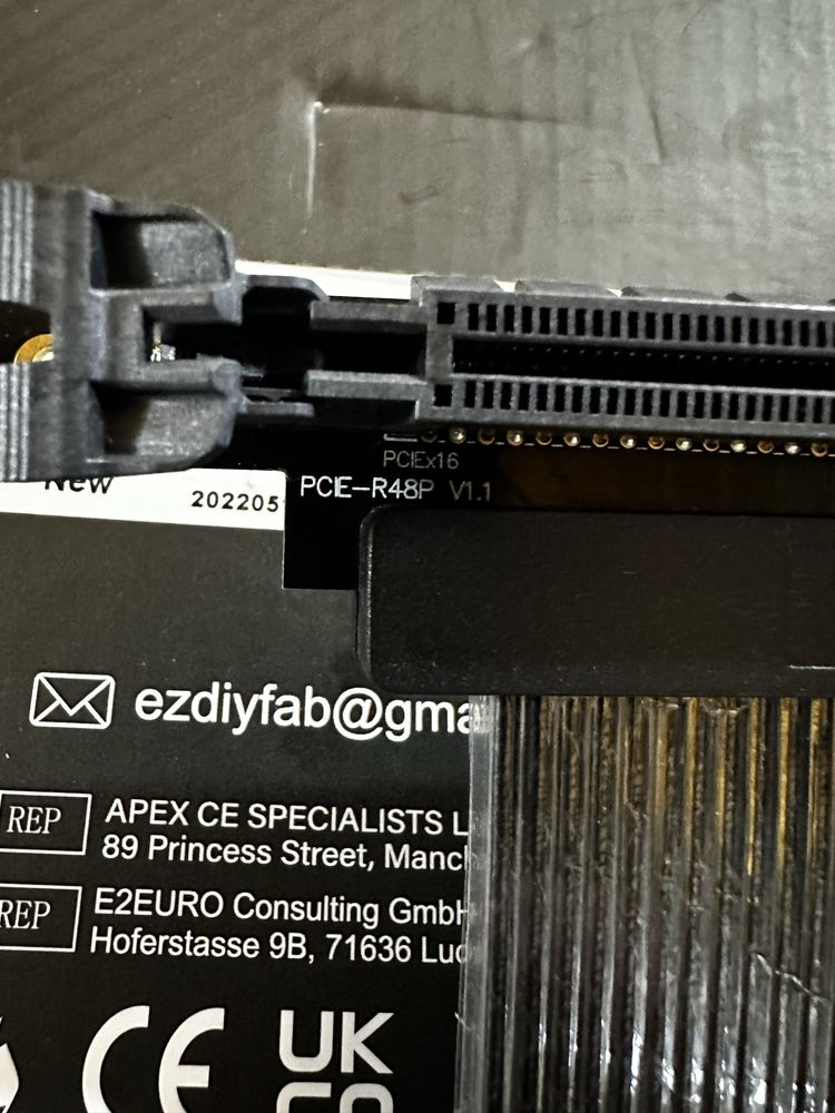 Рейзер для відеокарти Ezdiy Fab Підтримує РСІЕ 4.0/3.0/2.0/1.0