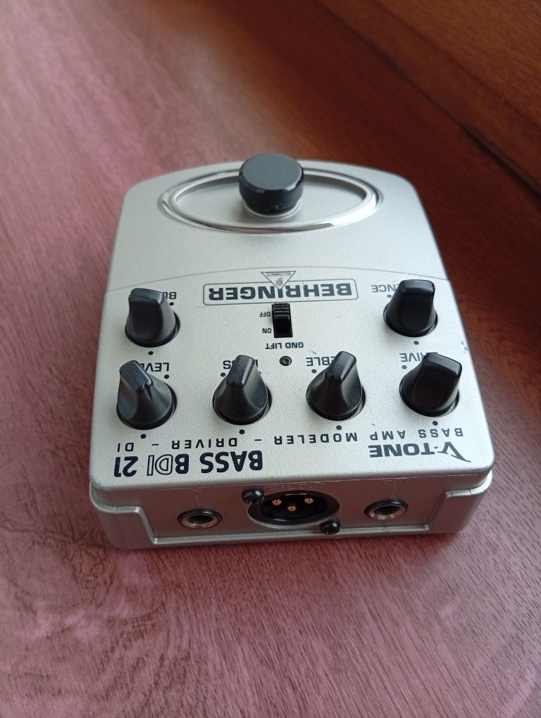 Behringer BDI 21 Preamp basowy Driver overdrive gitara basowa bass