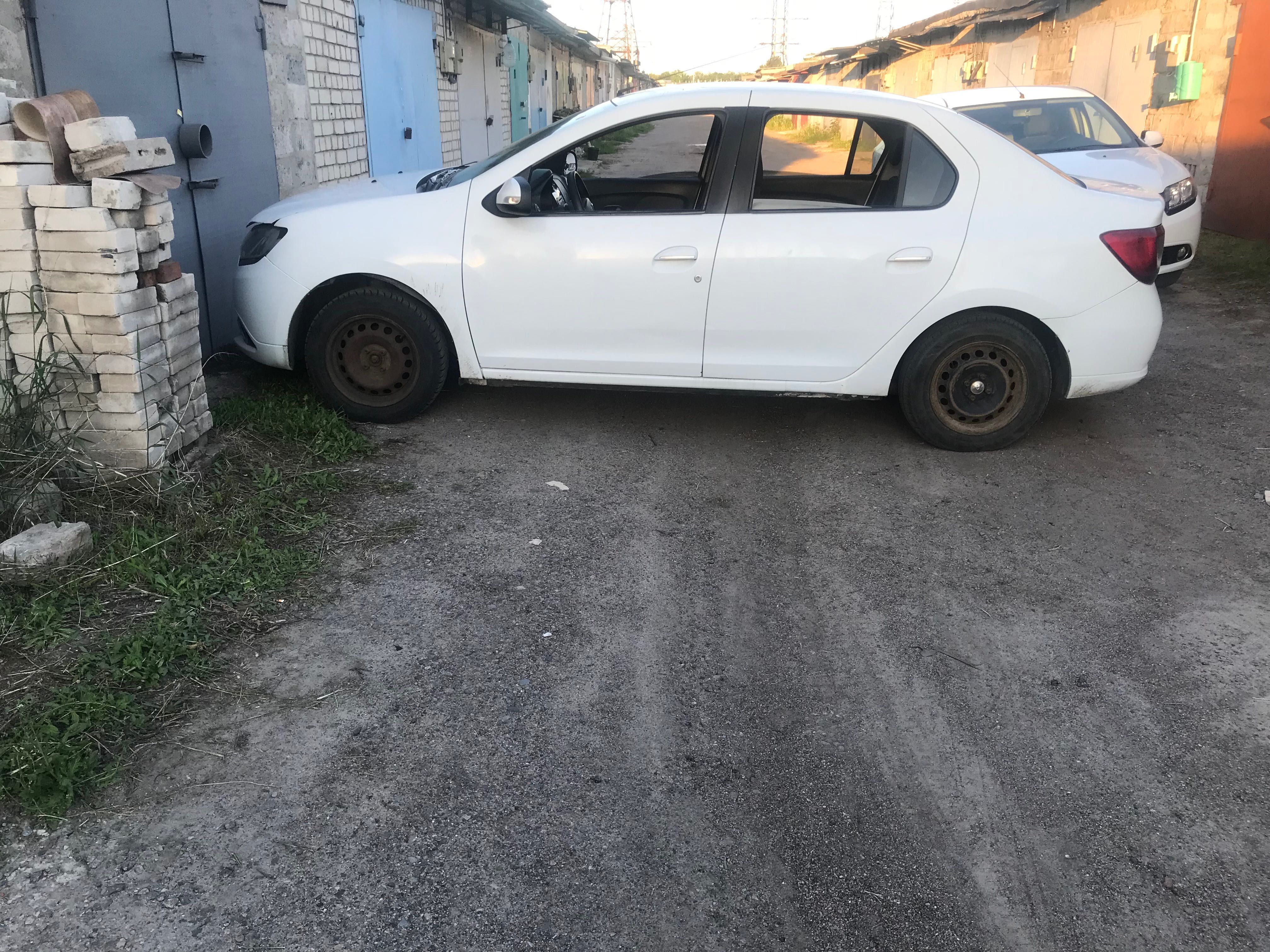 Renault Logan  2