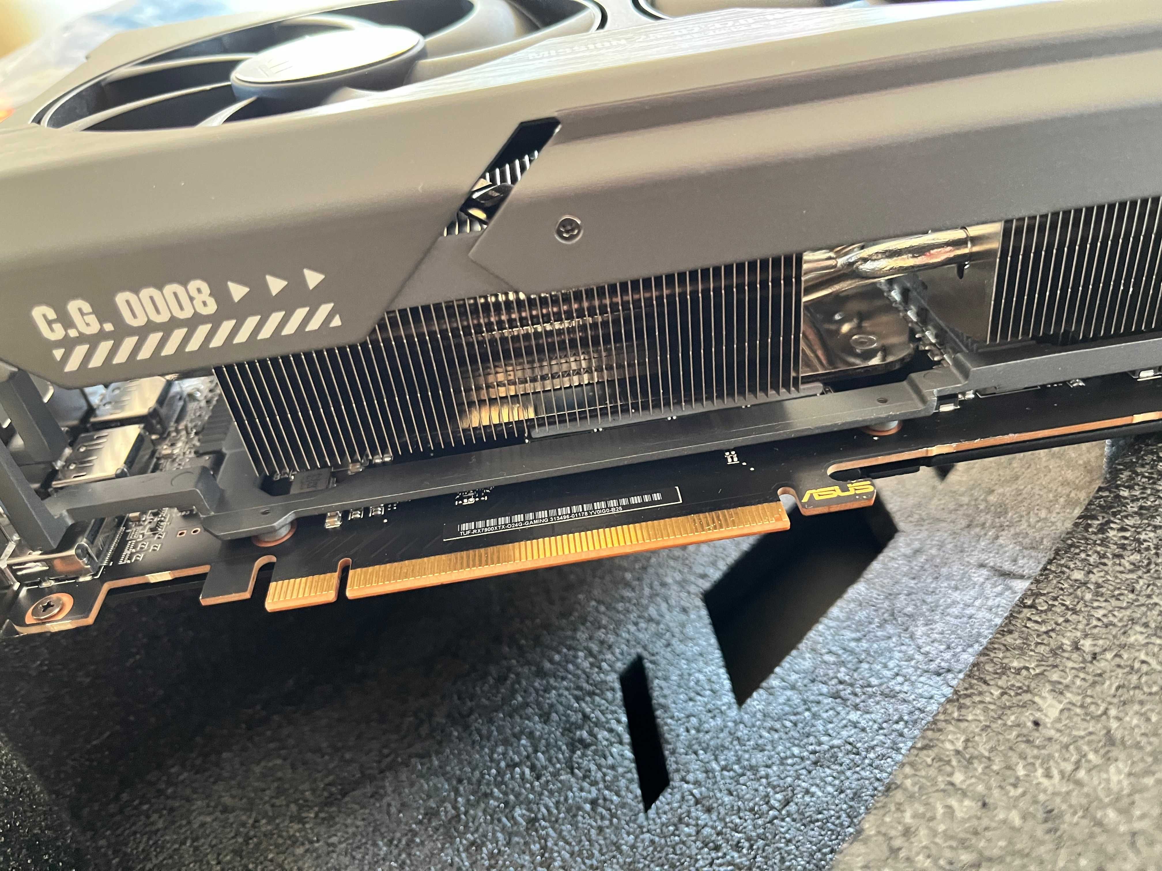 ASUS TUF Gaming Radeon RX 7900 XTX OC Edition 24GB GDDR6 384bit FSR