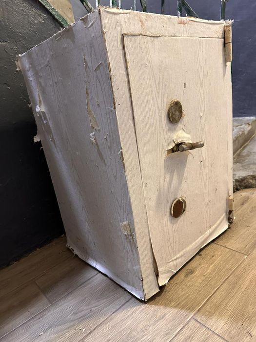 Сейф метелевий броньований