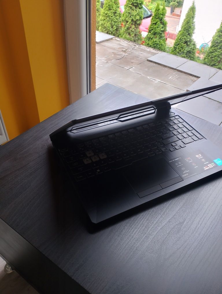 ASUS TUF F15 -I. Idealny do pracy , nauki i gier