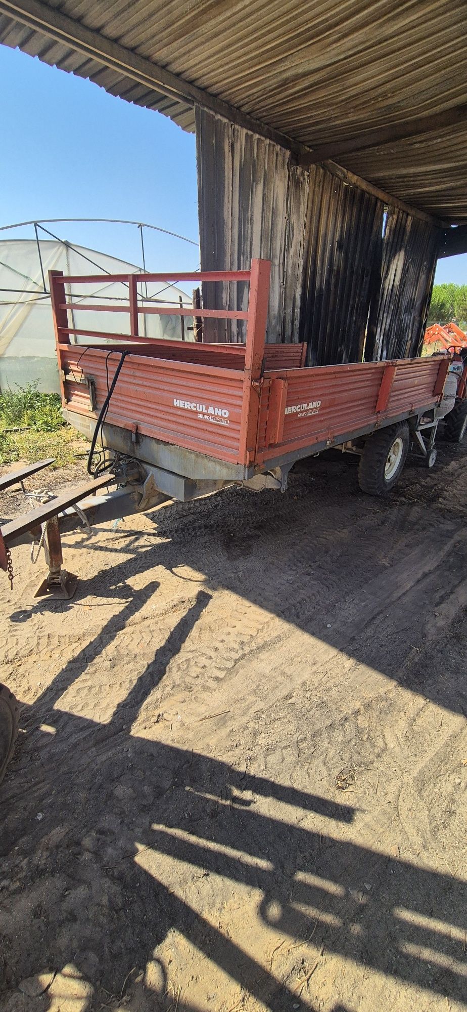 Trator Agrícola KUBOTA M6060