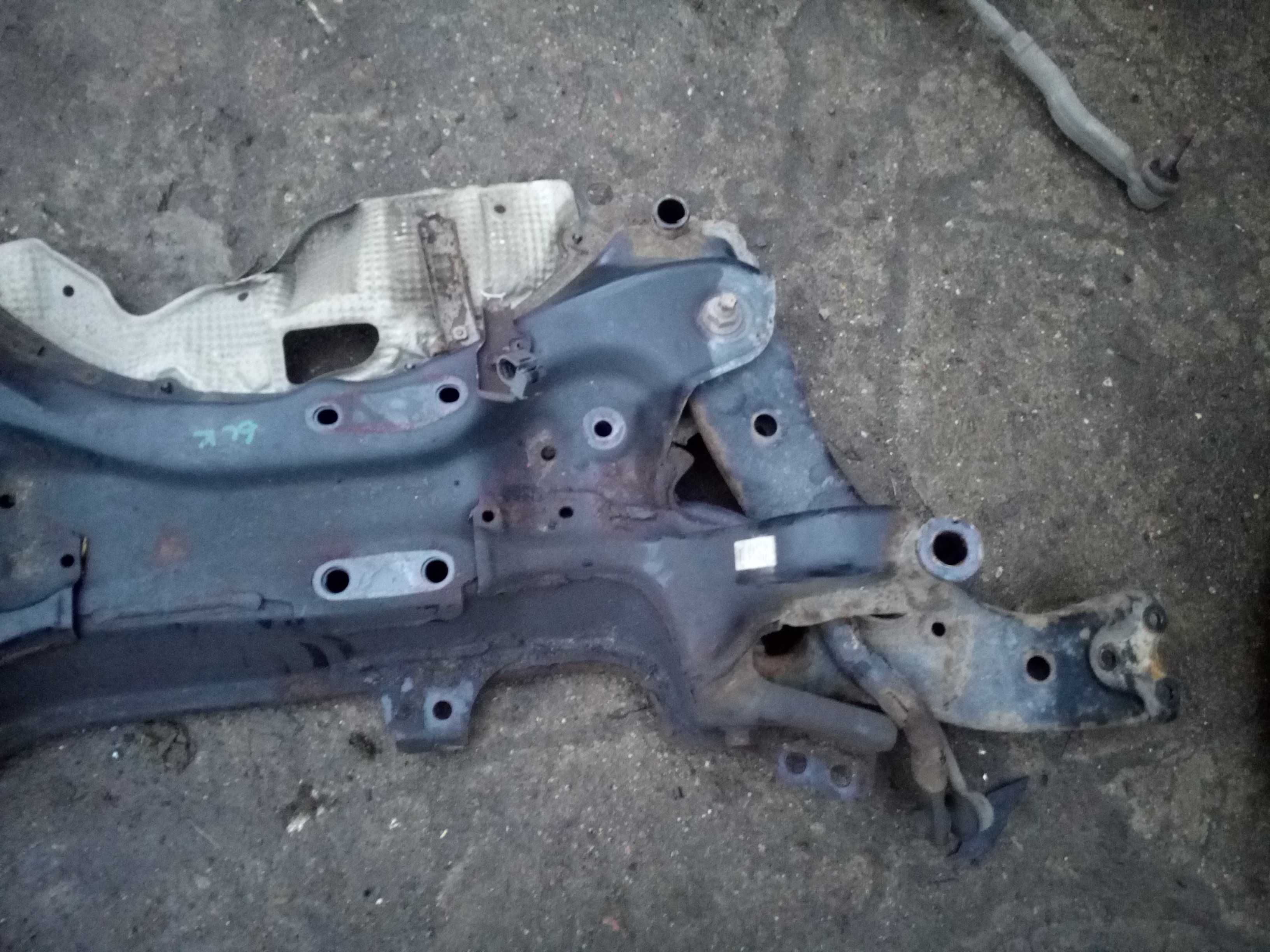 TOYOTA VERSO 09 2,0 2,2 sanki zawieszenia wahacze