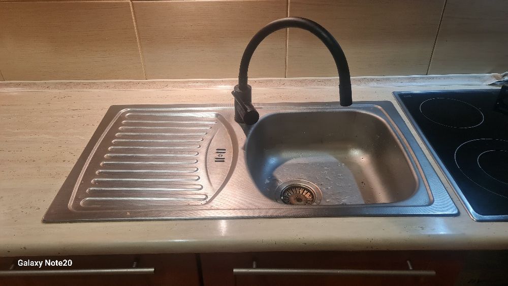 Kuchnia z pełnym wyposażeniem