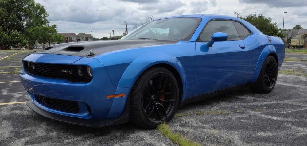 Dodge Challenger      2019